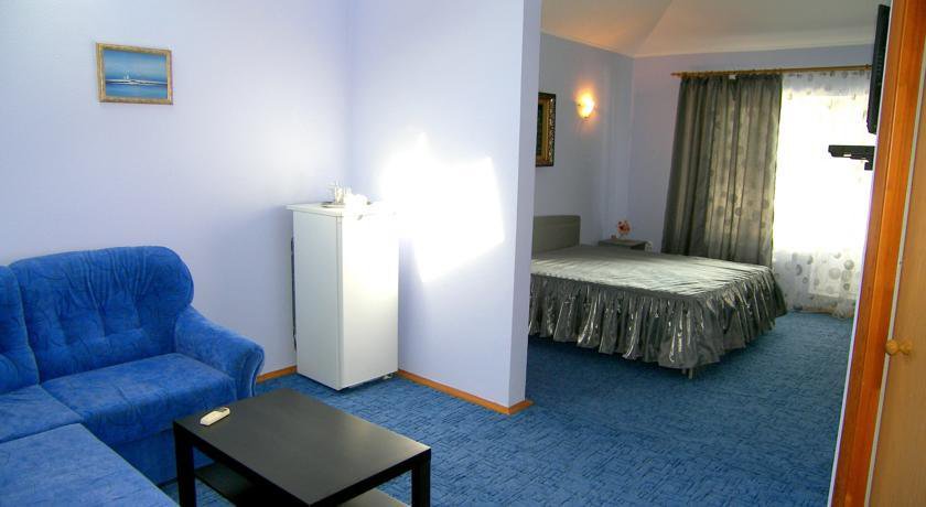 Гостиница Априори Витязево